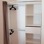 Perle Rare A 250m De La ! Climatise Avec Parking, Balcon & Wifi * Сент-Максім