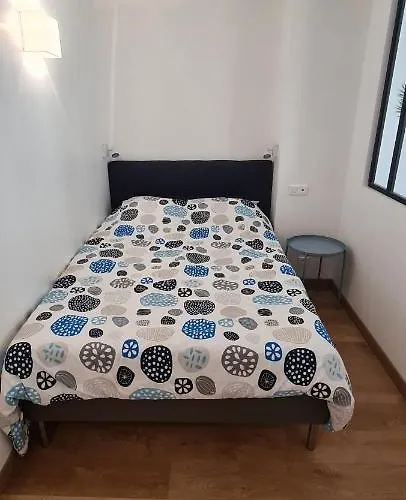 Appartement Perle Rare A 250m De La ! Climatise Avec Parking, Balcon & Wifi