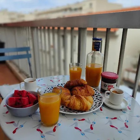 Appartement Perle Rare A 250m De La ! Climatise Avec Parking, Balcon & Wifi *