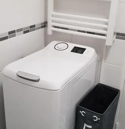 Perle Rare A 250m De La ! Climatise Avec Parking, Balcon & Wifi Apartment *